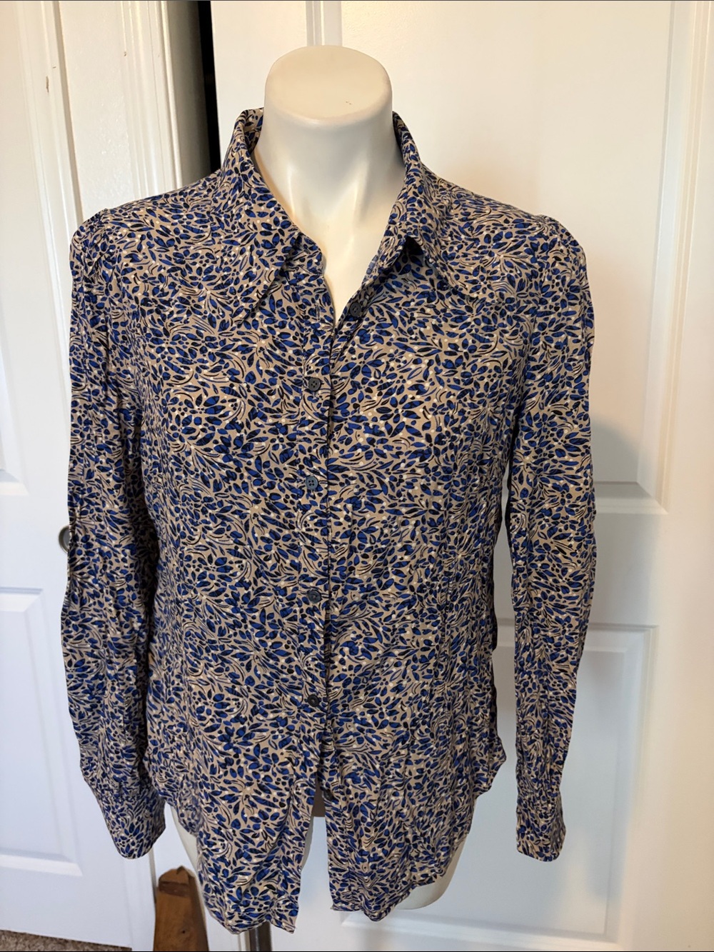 Boden Blue and Cream Floral Button-Down Shirt
